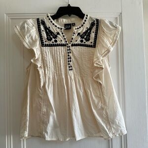 GAP Embroidered Flutter-Sleeve Top - Size XSP